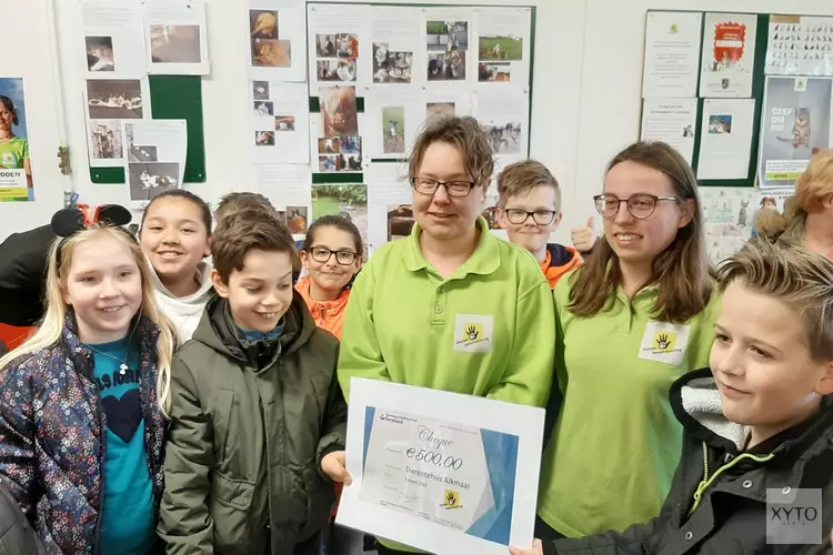 Op het nippertje donatie Liereland aan Dierentehuis Alkmaar