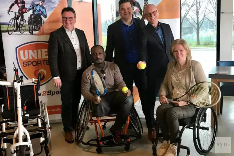 Uitreiking sportrolstoel aan eerste klant Wheels2Sport in Purmerend