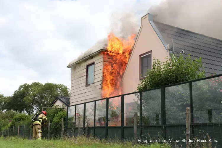 Grote brand in vrijstaande woning Zuidoostbeemster