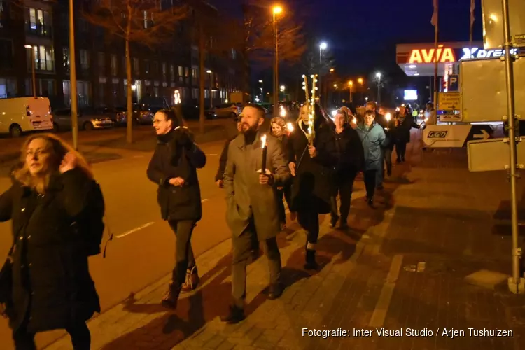 Geslaagde vreedzame fakkeloptocht in Purmerend