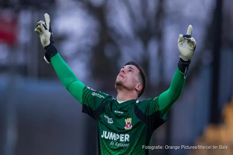 Jay Gorter evenaart nationaal record Tonny van Leeuwen: 23 "clean-sheets"