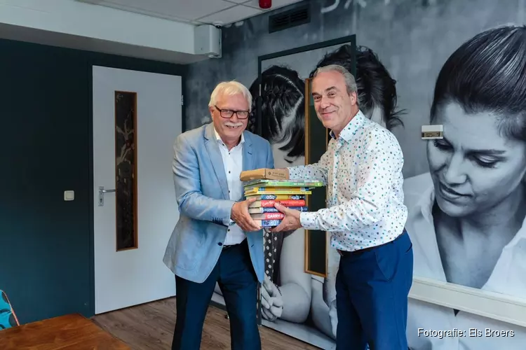 Gloednieuwe boeken voor de Voedselbank