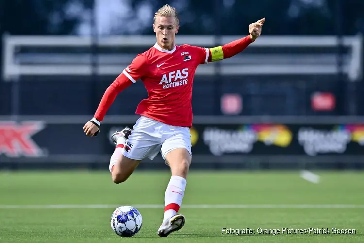 Joey Jacobs maakt overstap van AZ naar Almere City FC