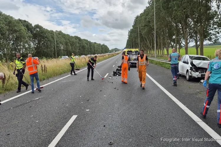 Gewonden en veel schade bij ongeluk op A7