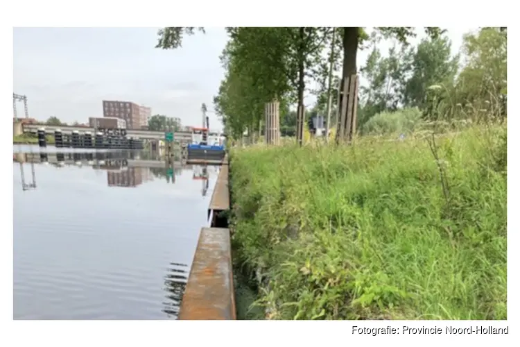 Werkzaamheden oevers Noordhollandsch Kanaal in Purmerend afgerond