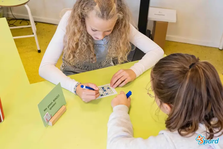 Anders verjaardagsfeestje vieren op school: iets doen, niet eten