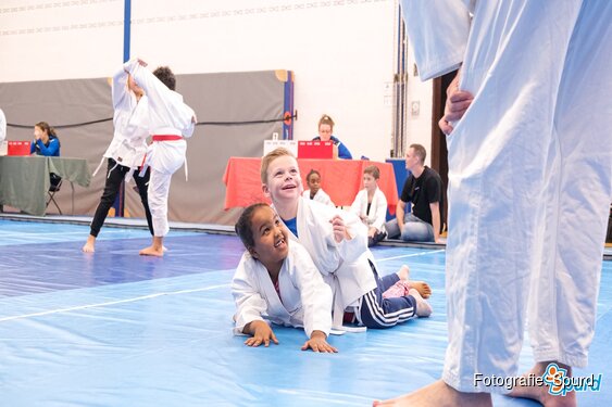 Kampioenen Cup Judo voor kinderen speciaal onderwijs