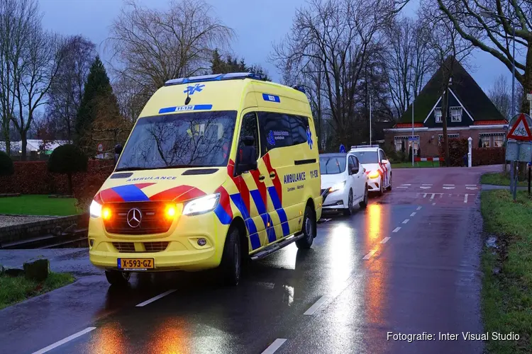 Bestuurders met de schrik vrij na botsing in Zuidoostbeemster