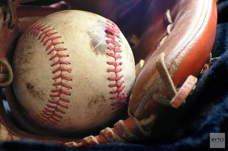 Softbal dames van Flying Petrels zijn kampioen!