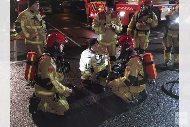 Brandweeroefening in de voormalige dierenkliniek