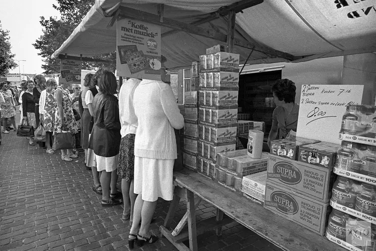 Het Goede leven: Nieuwenhuijzenlezing door Annegreet van Bergen –Boekenweek