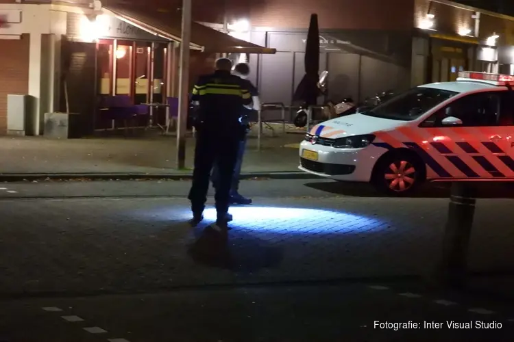 Politie zoekt getuigen mogelijk steekincident